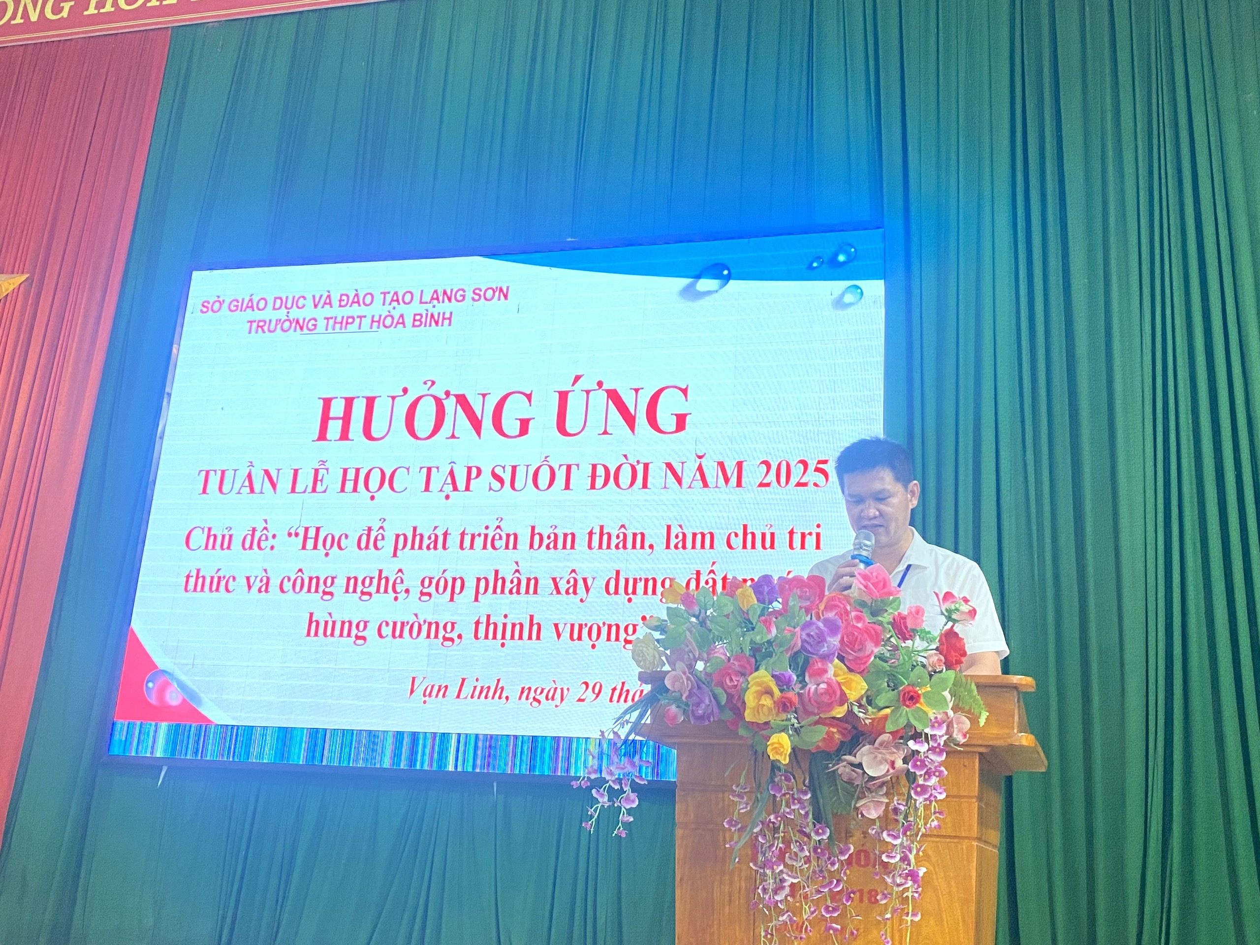 Trường THPT Hòa Bình tổ chức phát động Tuần lễ học tập suốt đời năm 2025
