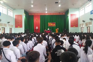 Trường THPT Hòa Bình đẩy mạnh công tác GDHN gắn với phát triển kinh tế tại địa phương