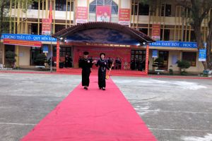 Nâng cao hiệu quả tổ chức hoạt động trải nghiệm, hướng nghiệp tại Trường THPT Hòa Bình