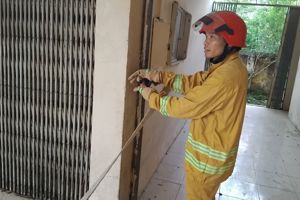 TRƯỜNG THPT HÒA BÌNH TỔ CHỨC THỰC TẬP PHƯƠNG ÁN PHÒNG CHÁY CHỮA CHÁY VÀ CỨU NẠN CỨU HỘ NĂM 2025